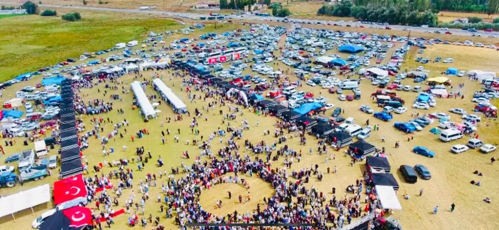 Elbeyli festivaline 25 bin kişi katıldı 