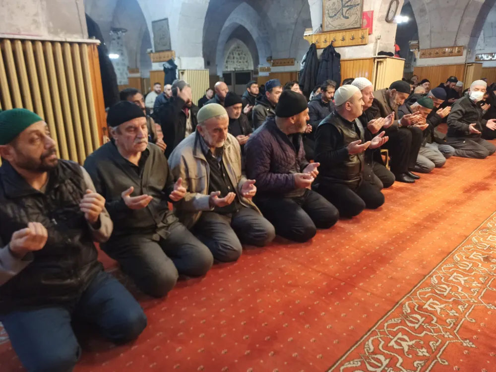 Şehitlerimiz   için dua edildi 