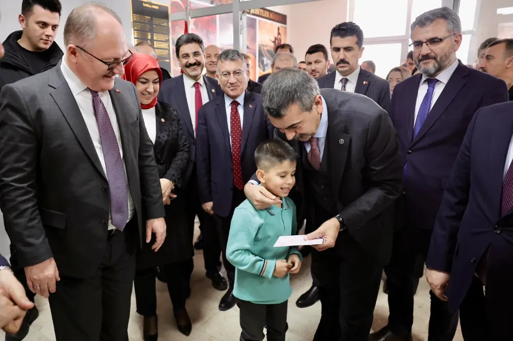 Bakan Tekin