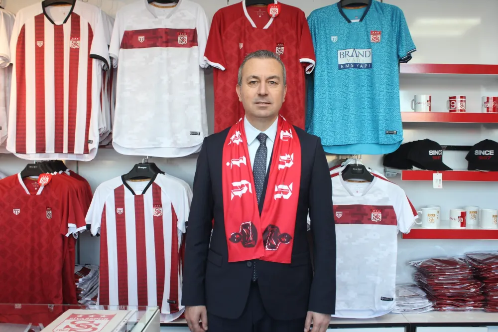 Adem Uzun’dan Sivasspor’a Destek Çağrısı