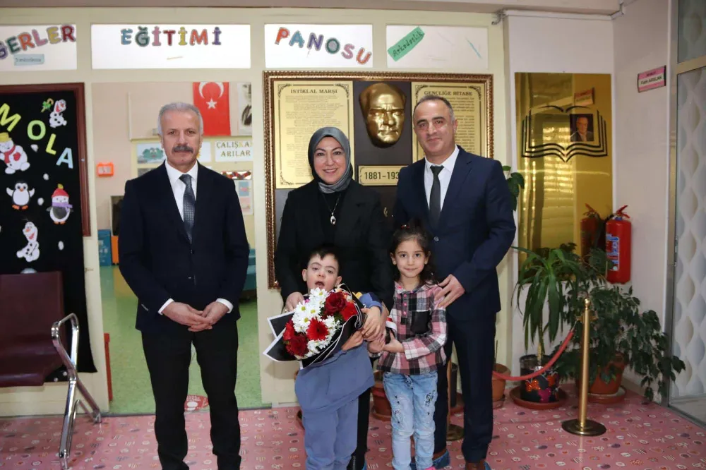 Toy’dan anaokuluna ziyaret 