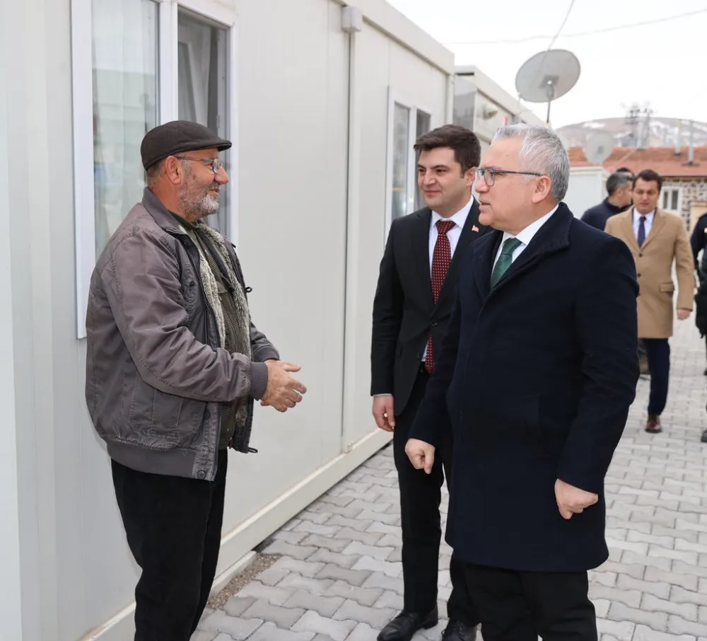 Şimşek deprem bölgesinde 