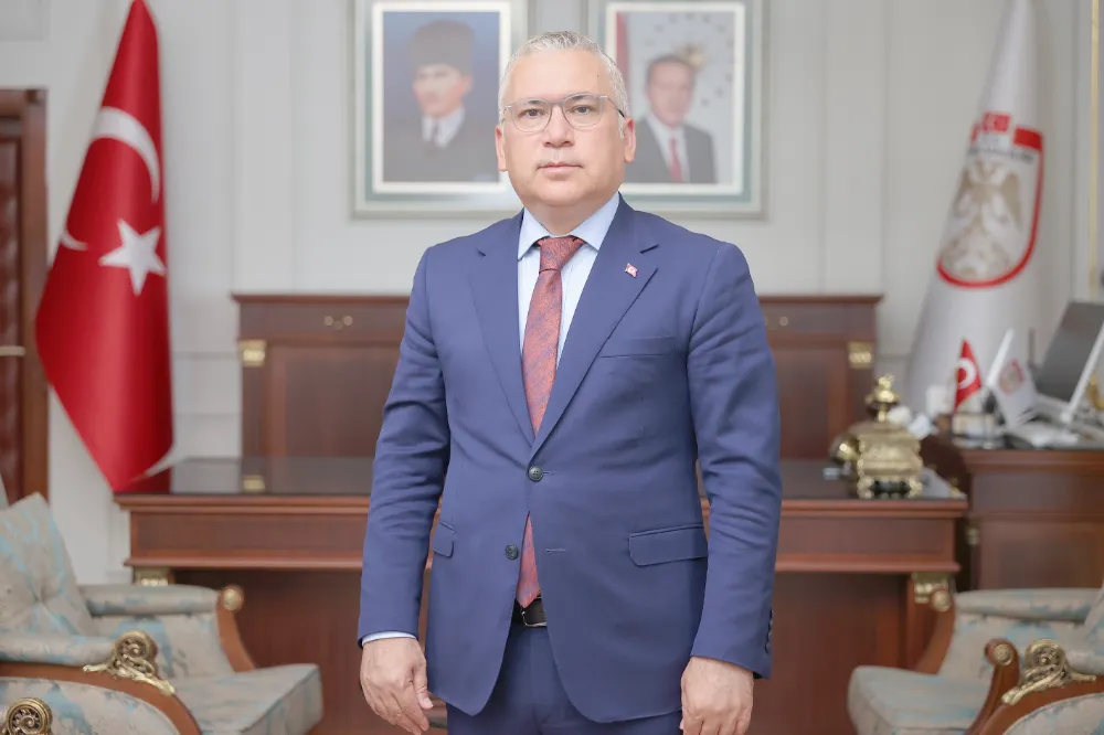 Kahramanlarımızı minnet ve şükranla anıyorum