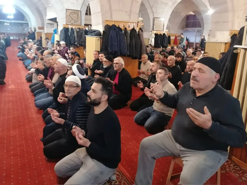 Şehitlerimiz   dualarla anıldı