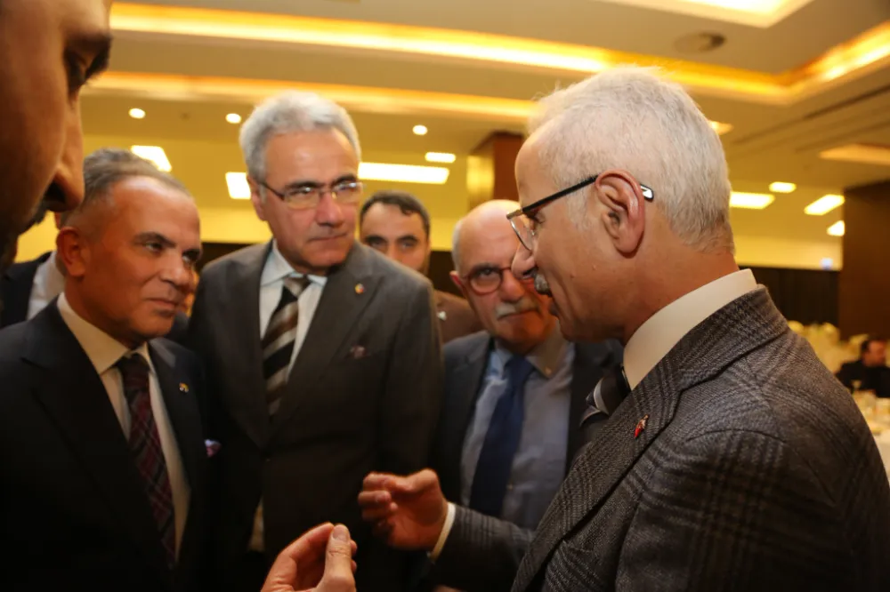UÇAK SEFERİ TALEBİNİ   BAKAN’A İLETTİLER 