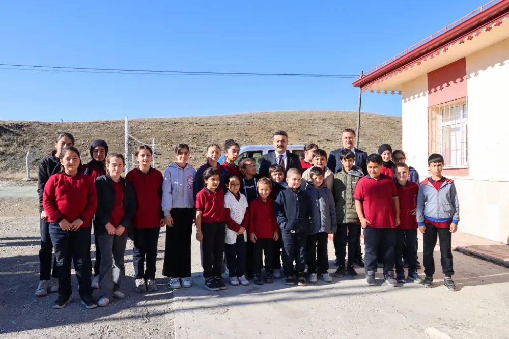 Fatih Erdoğan, Çobansaray Okulunda Öğrenciler ve Öğretmenlerle Buluştu