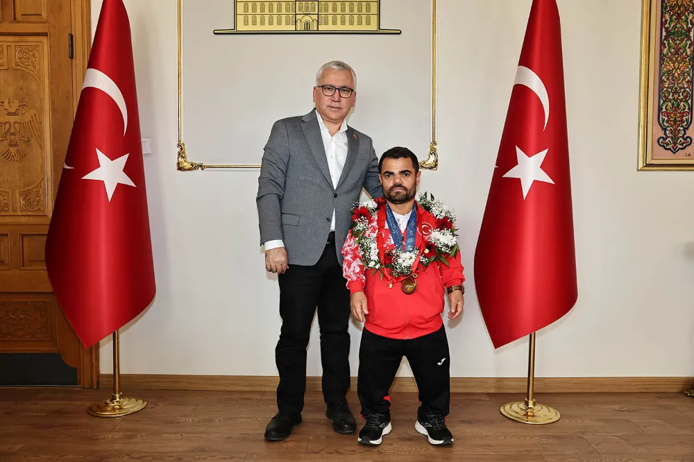 SİVASLILARA   GURUR YAŞATTI