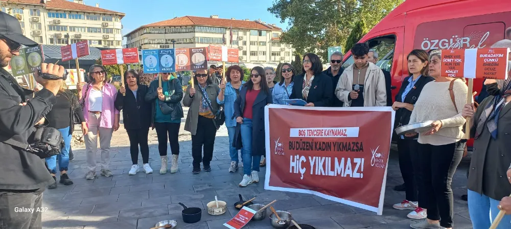 KADINLAR PAZARDAN ELİ BOŞ DÖNÜYOR! 
