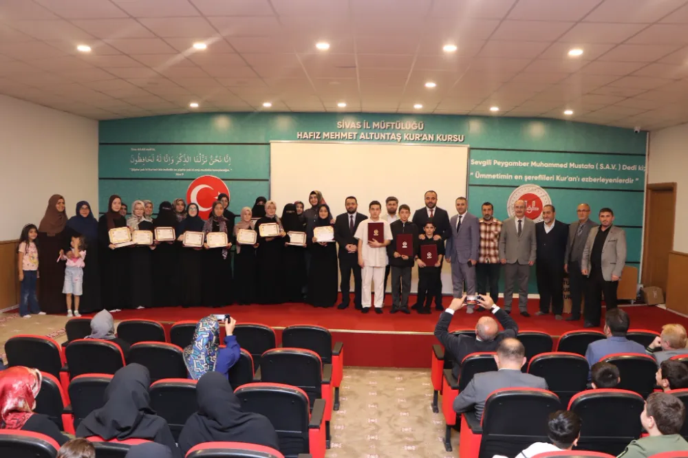 Sivas’ta Hafızlık Belgeleri Törenle Takdim Edildi