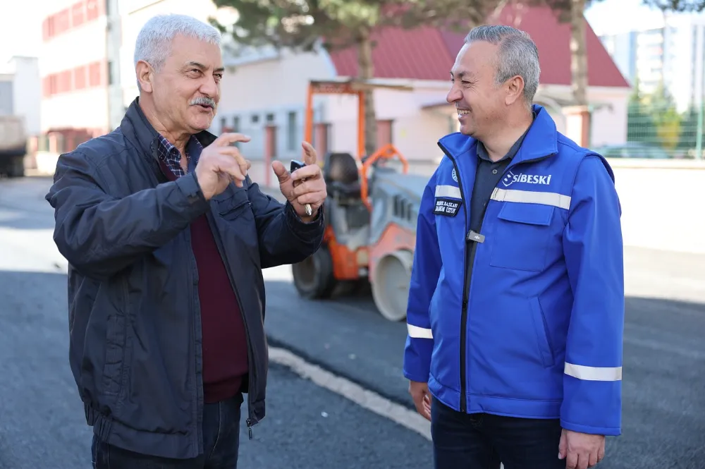 Sivas’ta Asfalt Çalışmaları Kardeşler Mahallesi’nde Devam Ediyor