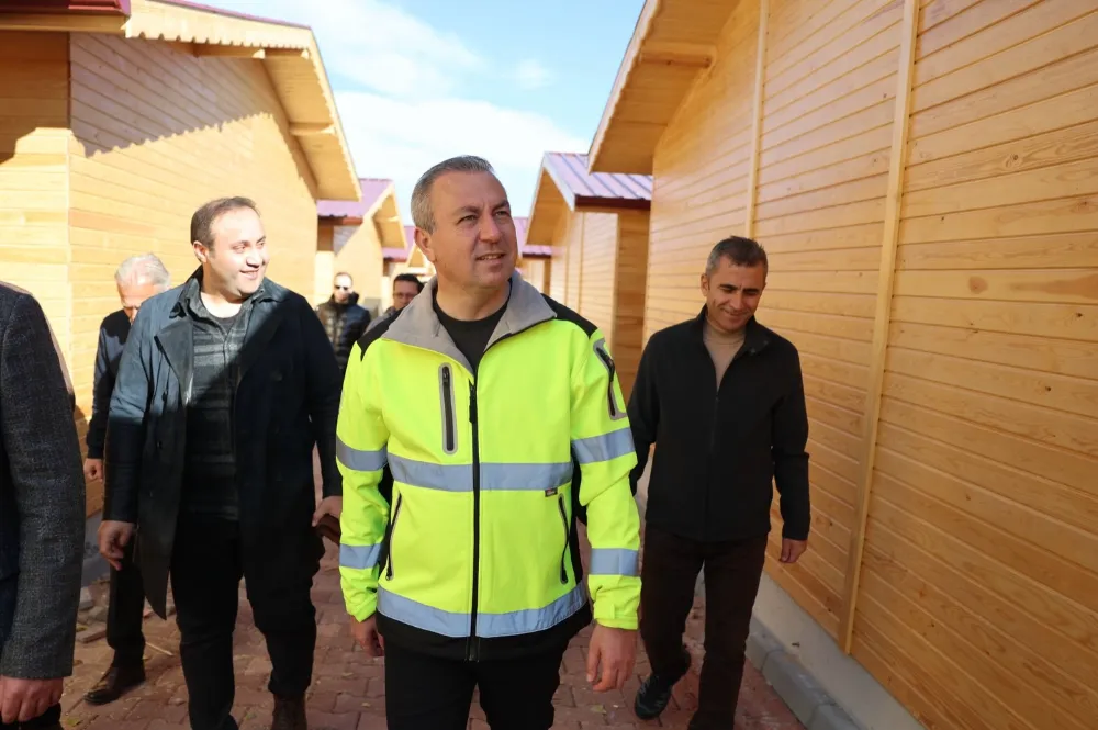 Başkan Uzun, Sıcak Çermik’teki Bahçeli Evler Projesini İnceledi