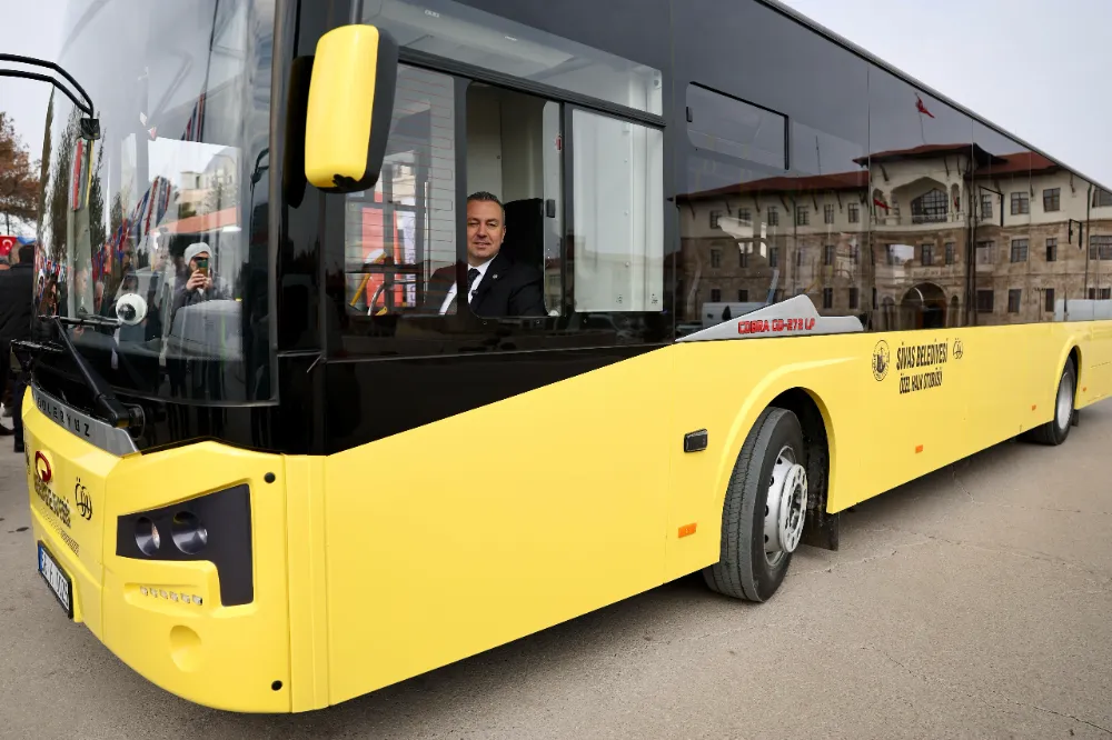 Sivas’ta halk otobüsleri hizmete girdi 