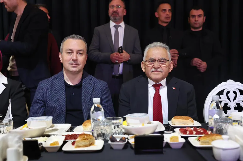 Adem Başkan Kayseri’deki Sivaslılarla iftarda buluştu 