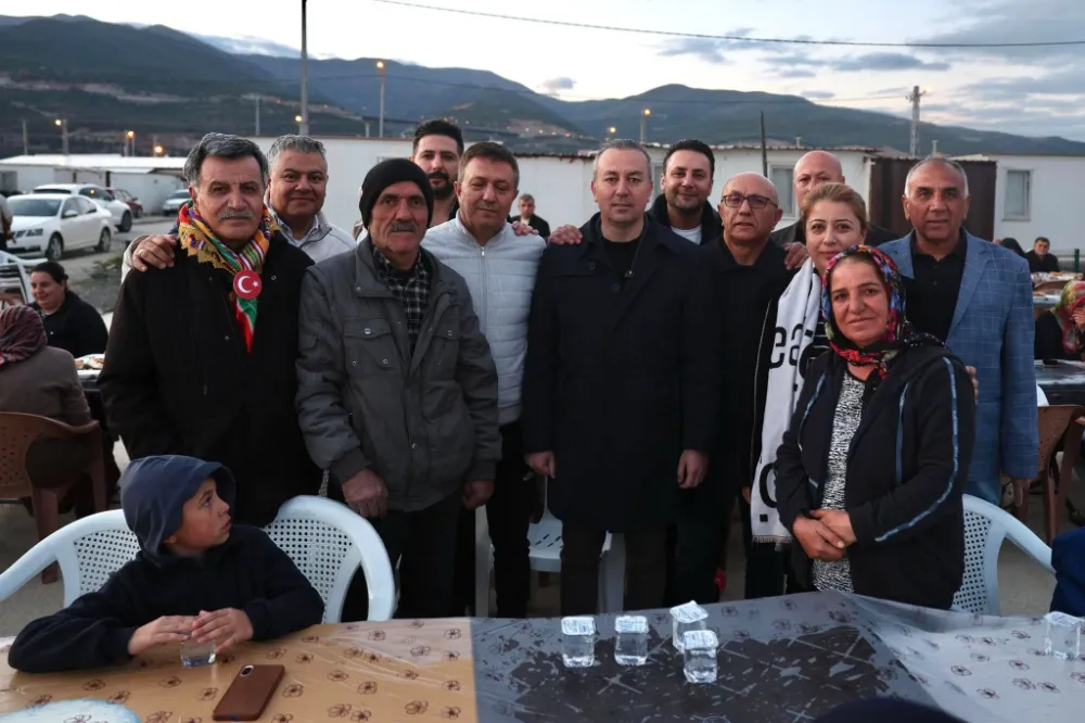 Adem Başkan depremzedelerle yakından ilgilendi 