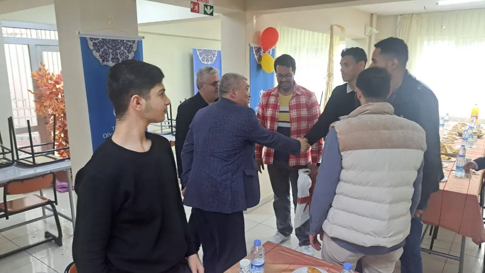 Filistinli öğrenciler için yemek programı düzenlendi 