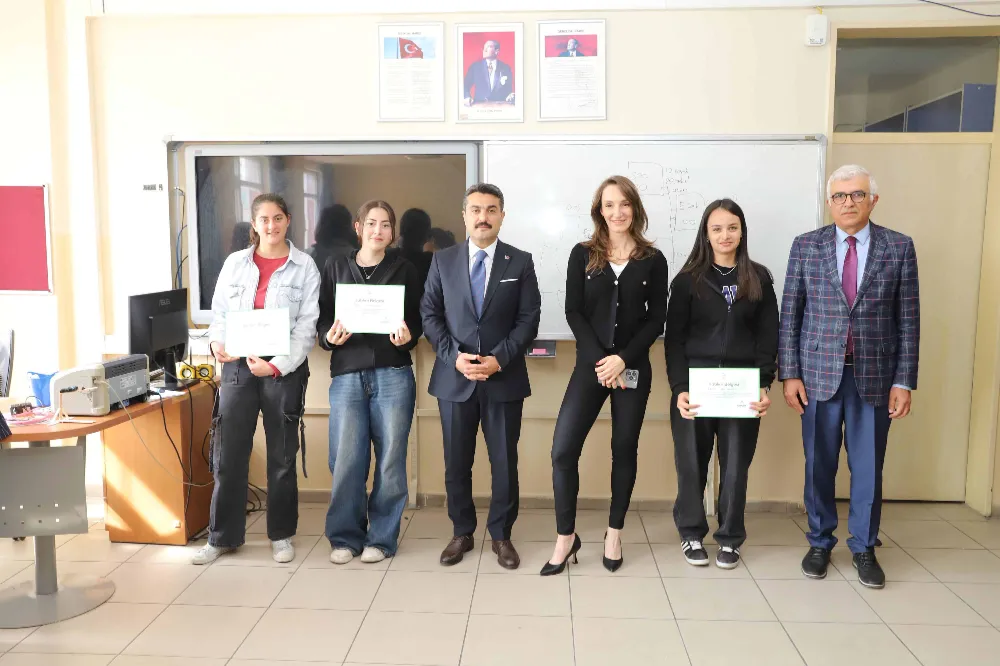 Öğrencilere maker eğitimi verildi  