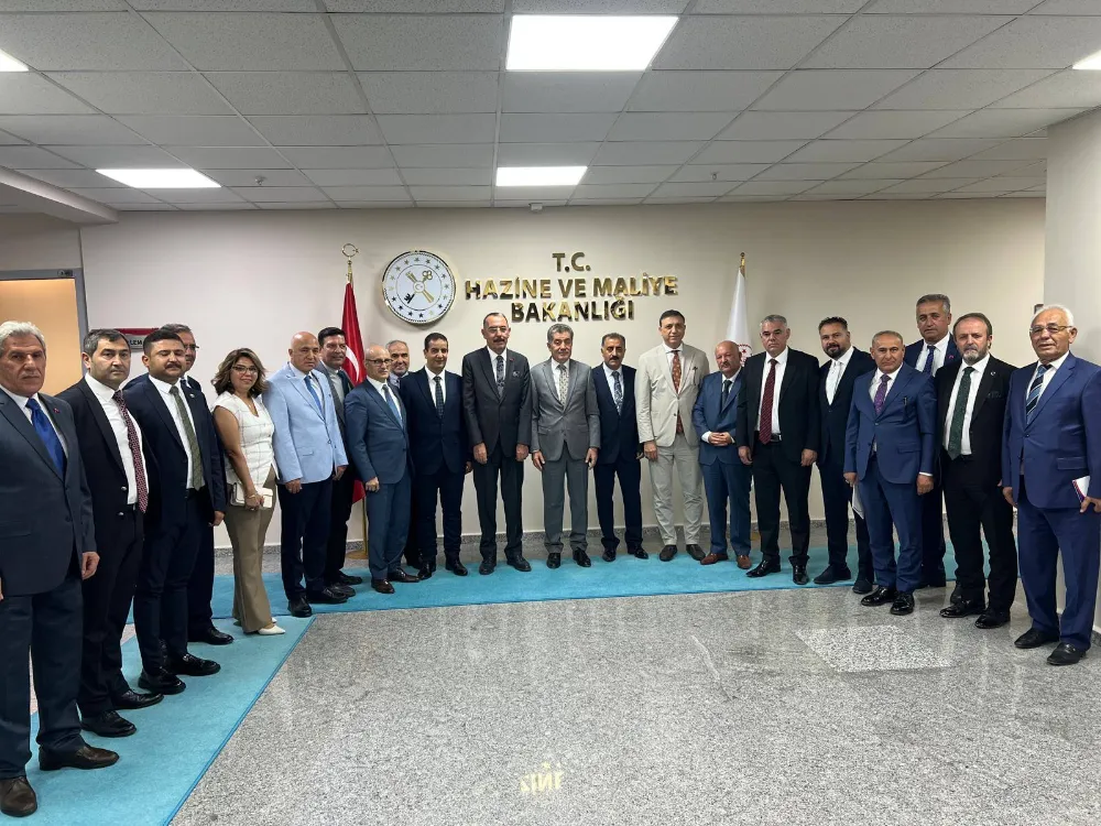 Emlak Sektörü Ankara’da Sorunlarını Dile Getirdi: TEMFED’ten Bakan Yardımcısı Cantimur’a Kritik Ziyaret