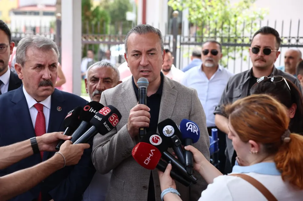 Sivas Belediyesi’nden Yenişehir’de Doğal Ürünler ve Köy Pazarı Açılışı