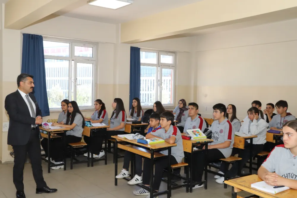 Erdoğan, Mesleki Eğitimdeki Çalışmaları Yerinde İnceledi