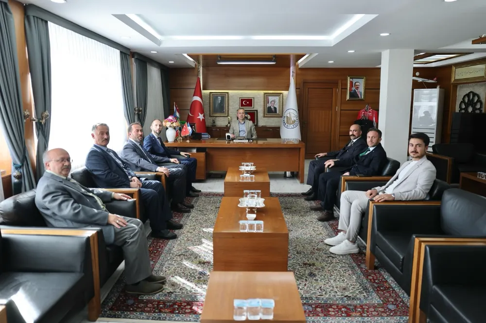 Başkan Dr. Adem Uzun’a Ziyaretçi Akını 