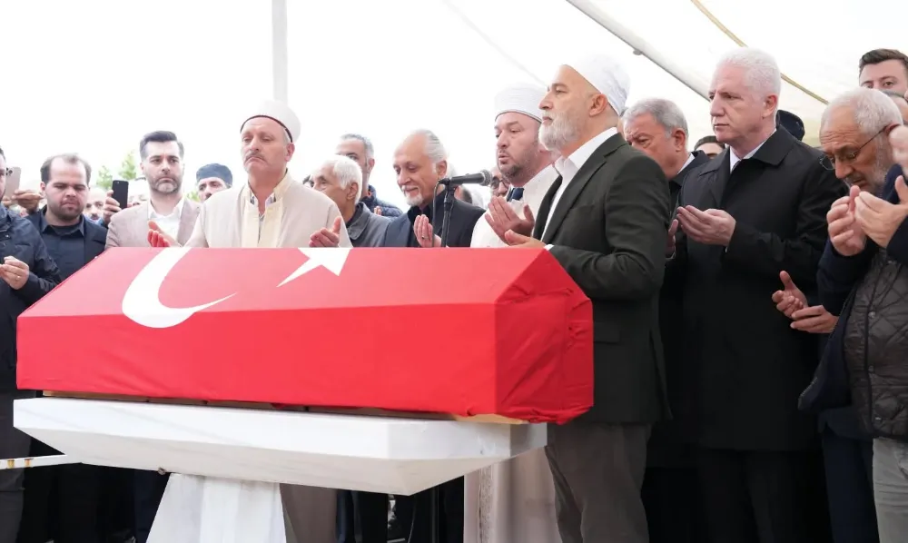 Türk Edebiyatı Büyük Bir Çınarını Kaybetti: Yavuz Bülent Bakiler’e Veda