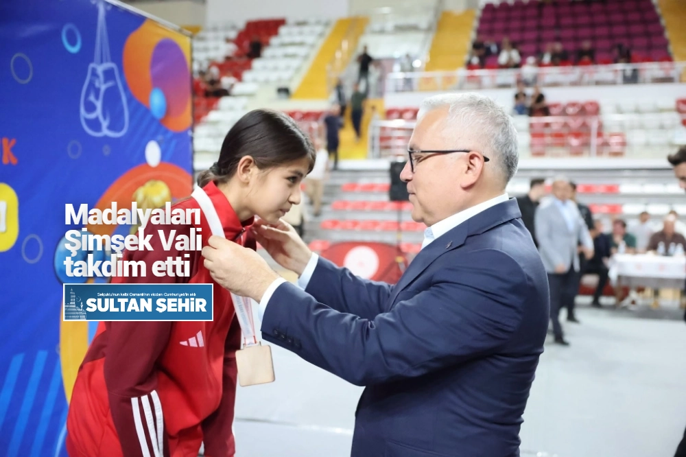 Madalyaları Şimşek Vali takdim etti 
