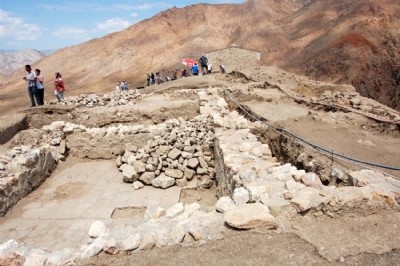 Divriği Kalesinde Mengüceklilerin İzi Sürülüyor